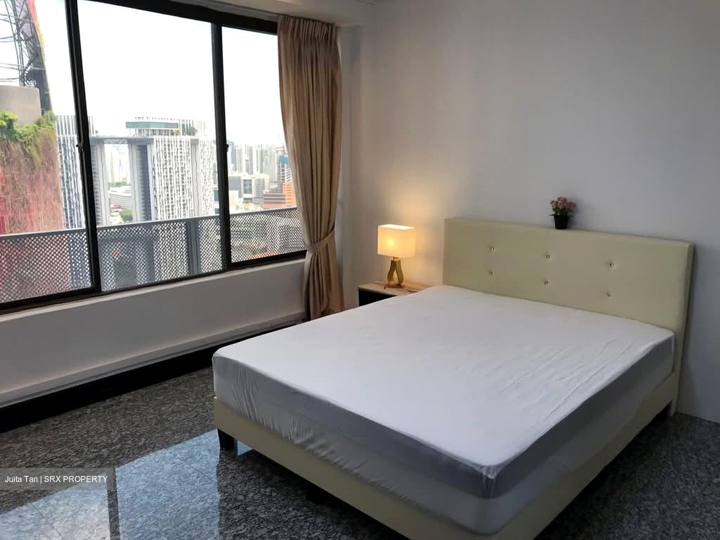International Plaza (D2), Apartment #598790181